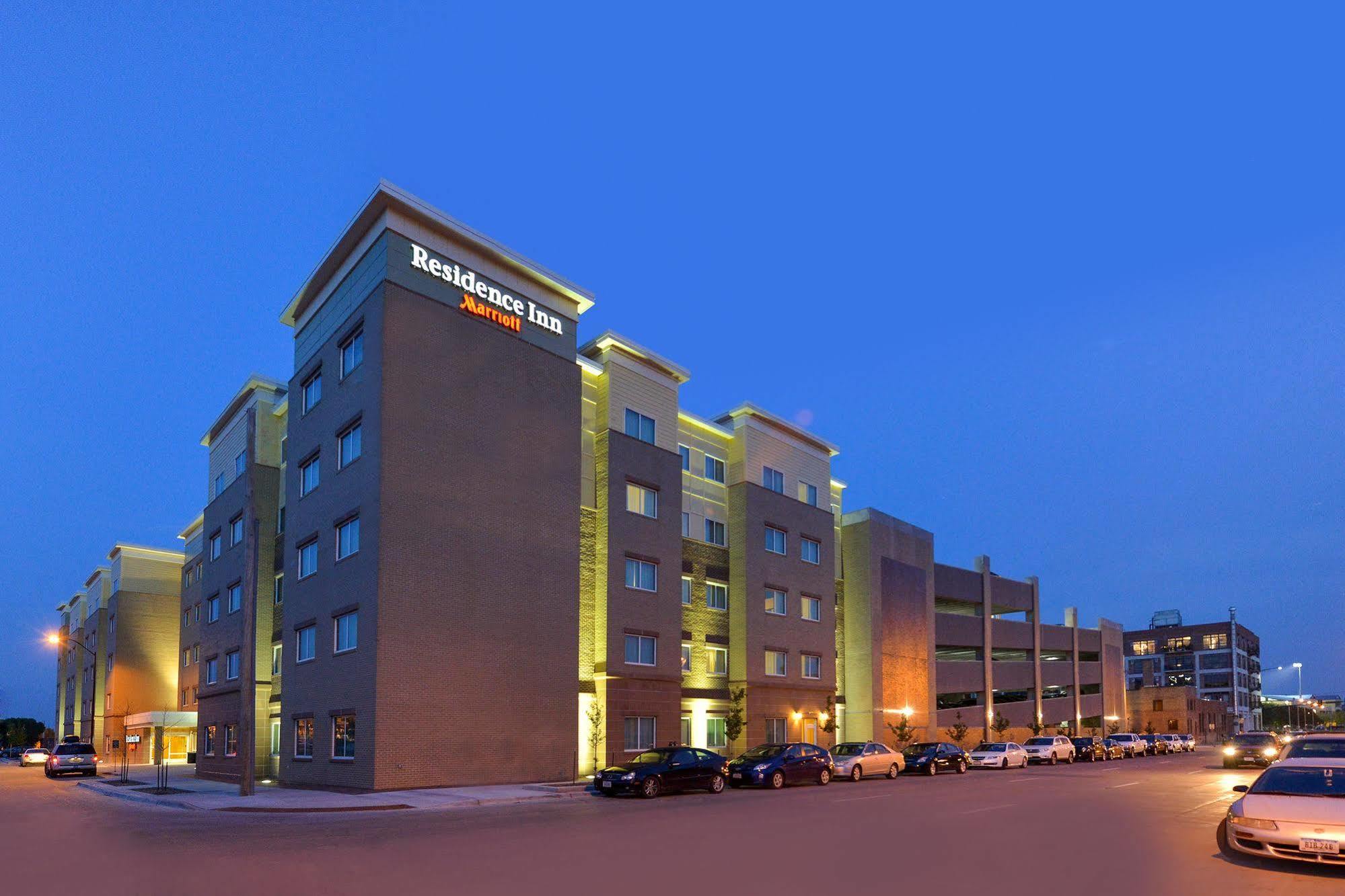 Residence Inn By Marriott Des Moines Downtown Exterior photo